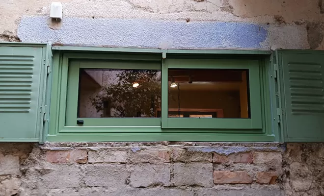 Pose de fenêtre en aluminium, Les Salles-du-Gardon, ALC MENUISERIES